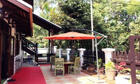 Thatsaphone Hotel