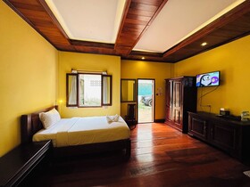 Thip Villa Mekong Riverside