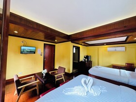 Thip Villa Mekong Riverside