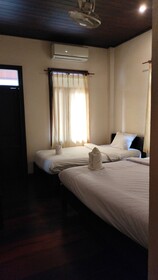 Tingkham Guesthouse