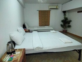 Tingkham Guesthouse