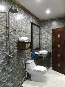 Xayana Home