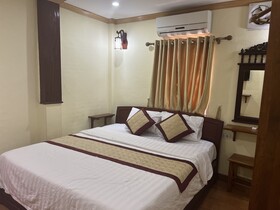 Xayana Home