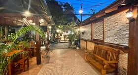 Xayana Home