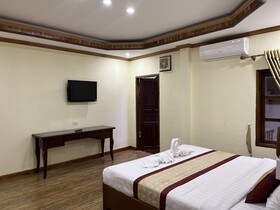 Xayana Home