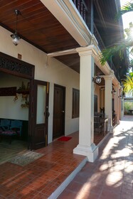 Y Not Lao Villa