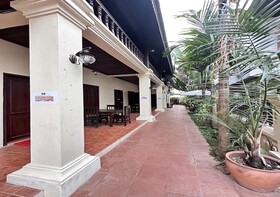 Y Not Lao Villa