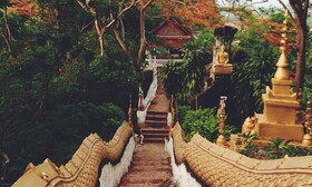Y Not Lao Villa