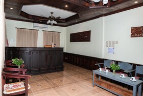 Y Not Lao Villa