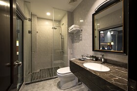 Confetti Garden Hotel