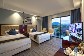Confetti Garden Hotel