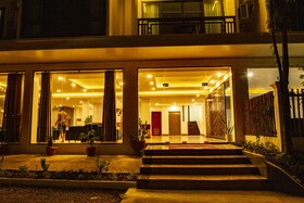 Serene Premier Vang Vieng Hotel