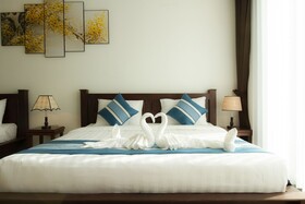 Serene Premier Vang Vieng Hotel