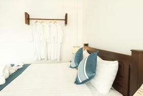 Serene Premier Vang Vieng Hotel