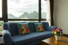Serene Premier Vang Vieng Hotel