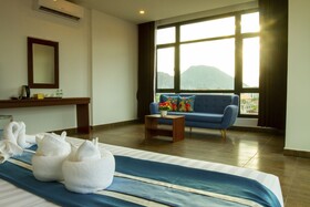 Serene Premier Vang Vieng Hotel