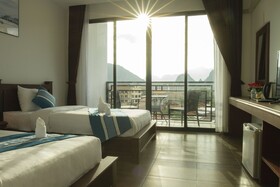Serene Premier Vang Vieng Hotel