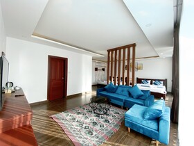 Serene Premier Vang Vieng Hotel