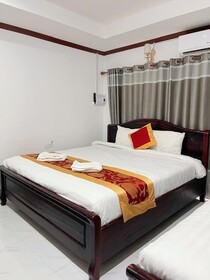 Vangvieng Sisavang Mountain View Hotel