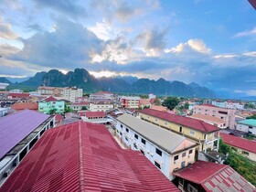 Vangvieng Sisavang Mountain View Hotel