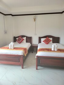 Vangvieng Sisavang Mountain View Hotel