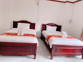 Vangvieng Sisavang Mountain View Hotel