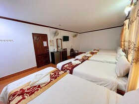Vangvieng Sisavang Mountain View Hotel