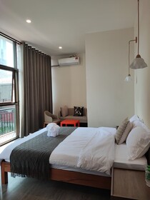 Amazon Central Hotel