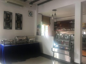 AV Hotel