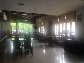 AV Hotel