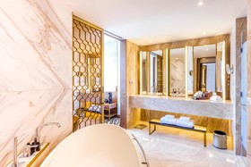 Crowne Plaza Vientiane