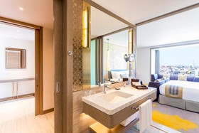 Crowne Plaza Vientiane