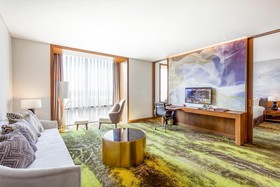 Crowne Plaza Vientiane