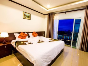 Douangchan Plaza Hotel
