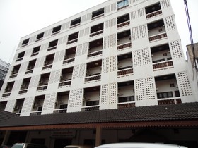 Douang Deuane Hotel