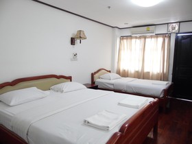 Douang Deuane Hotel
