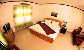 Douangpraseuth Hotel