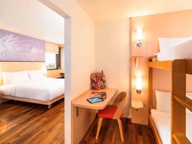 ibis Vientiane Nam Phu Hotel