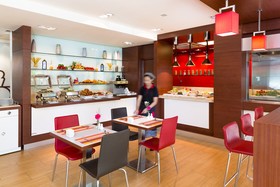 ibis Vientiane Nam Phu Hotel