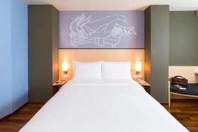 ibis Vientiane Nam Phu Hotel