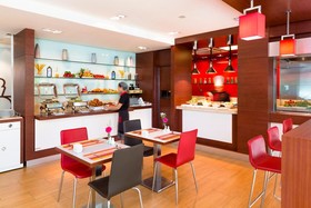 ibis Vientiane Nam Phu Hotel