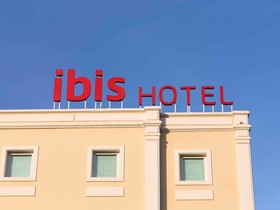 ibis Vientiane Nam Phu Hotel
