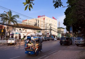 ibis Vientiane Nam Phu Hotel