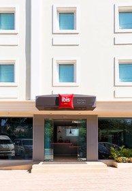 ibis Vientiane Nam Phu Hotel