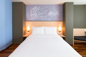 ibis Vientiane Nam Phu Hotel