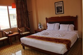 Jingsen International Business Hotel
