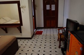 Khamsaner Hotel