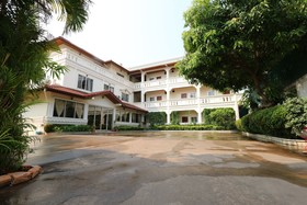 Lalco AR Hotel