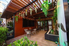 Lao Lao Cafe and Hostel