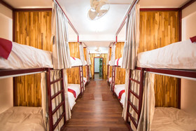 Lao Lao Cafe and Hostel
